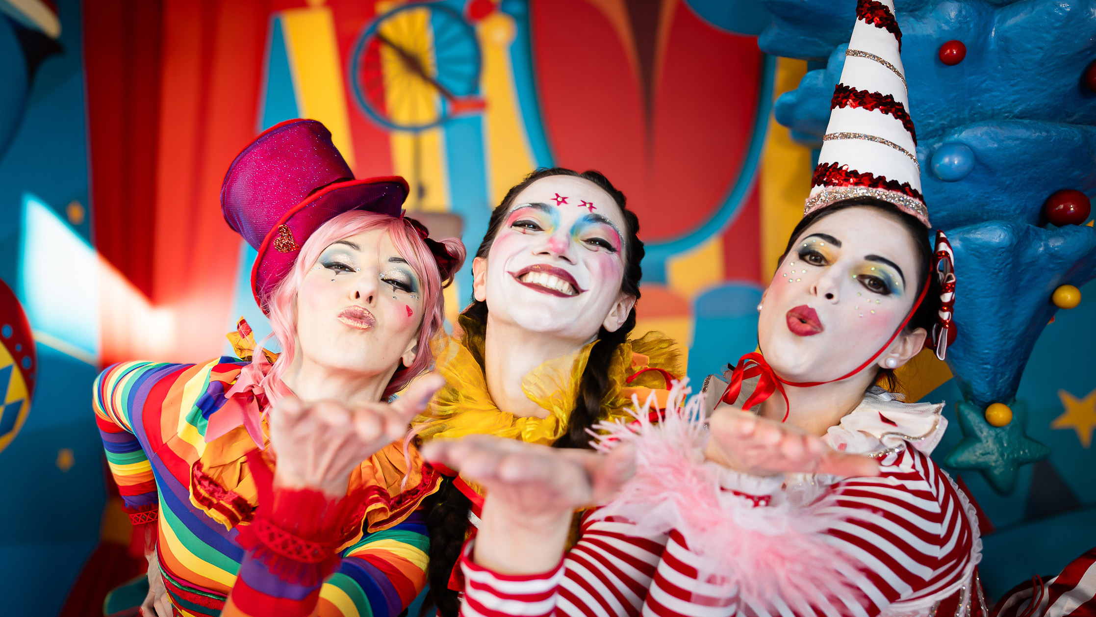 WINTER CIRCUS